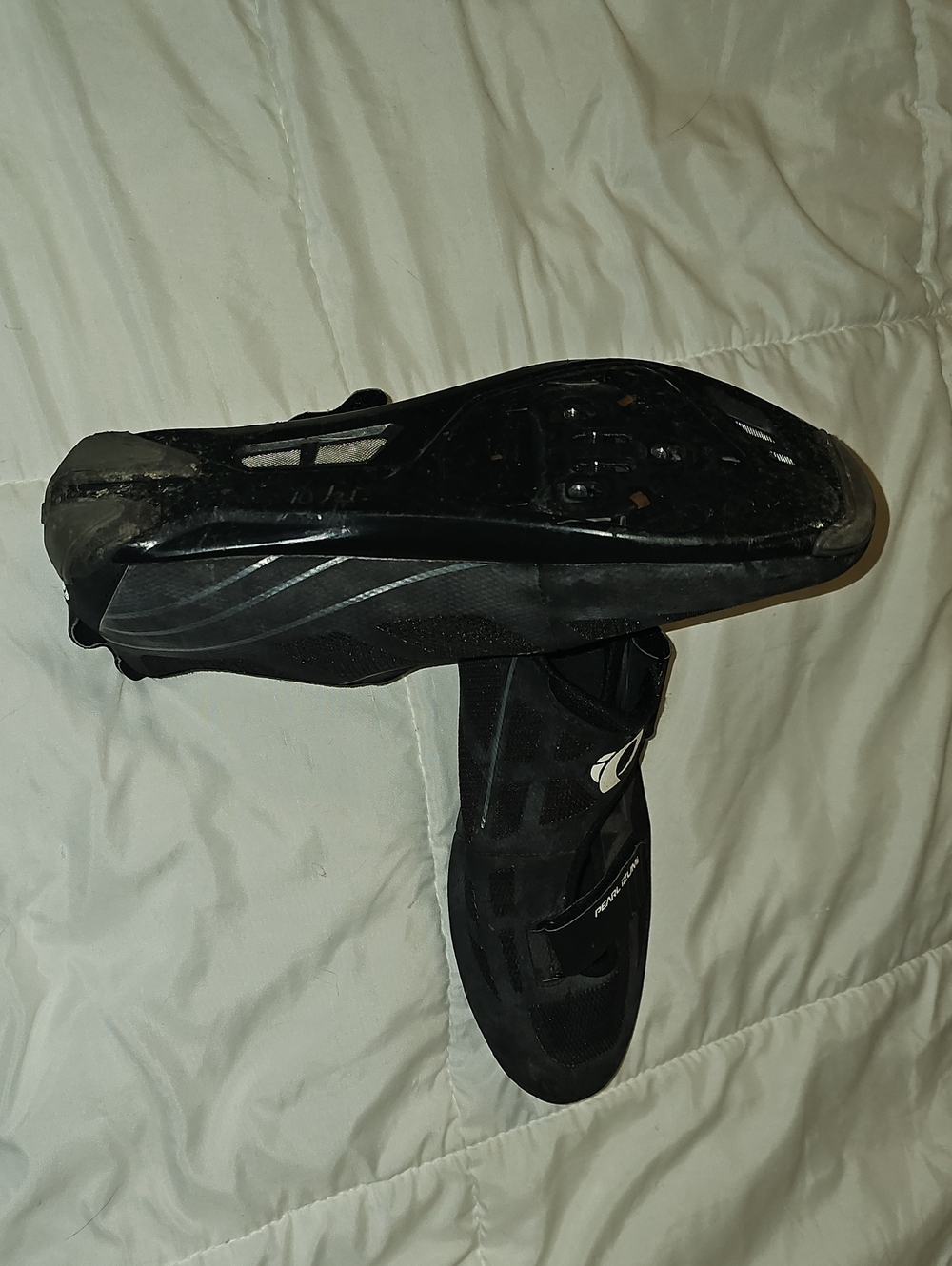 Pearl iZUMi Men’s Black Road Cycling Shoes - Velcro Closure